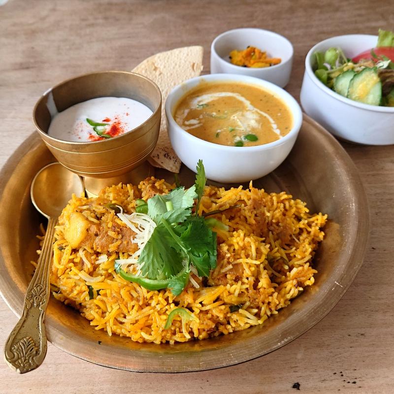 ビリヤニセット お好きなカレーSサイズ(Surya Sajilo)