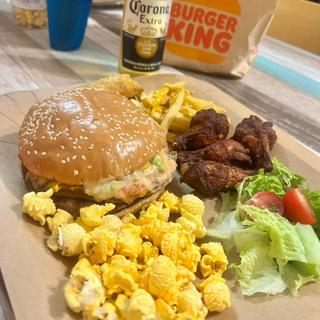 WILD WEST BURGERS cheese cowboy
