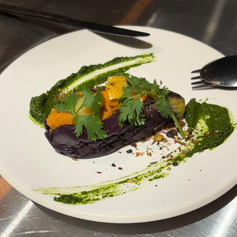 ナスの冷製と子羊のピペラードソース(FLAMINGO TORAnoMON)