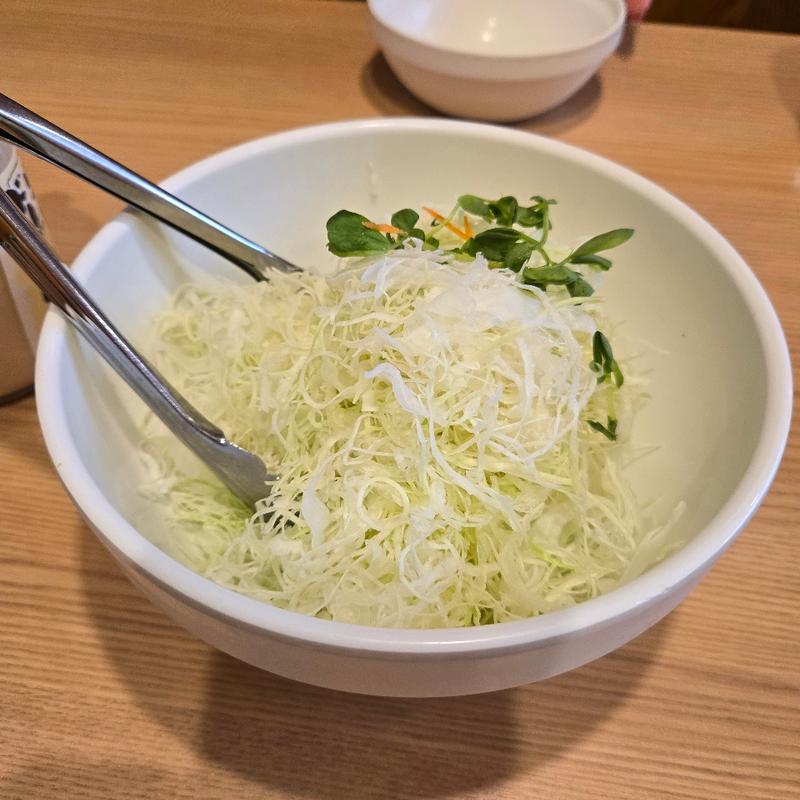 キャベツ【おかわり自由】(かつはな亭 足利店 )