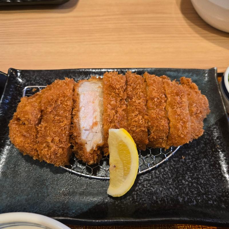 黄金豚厚切りロースかつ(かつはな亭 足利店 )
