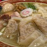 特製ワンタン麺