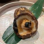 炭焼き肉厚椎茸のカラスミがけ