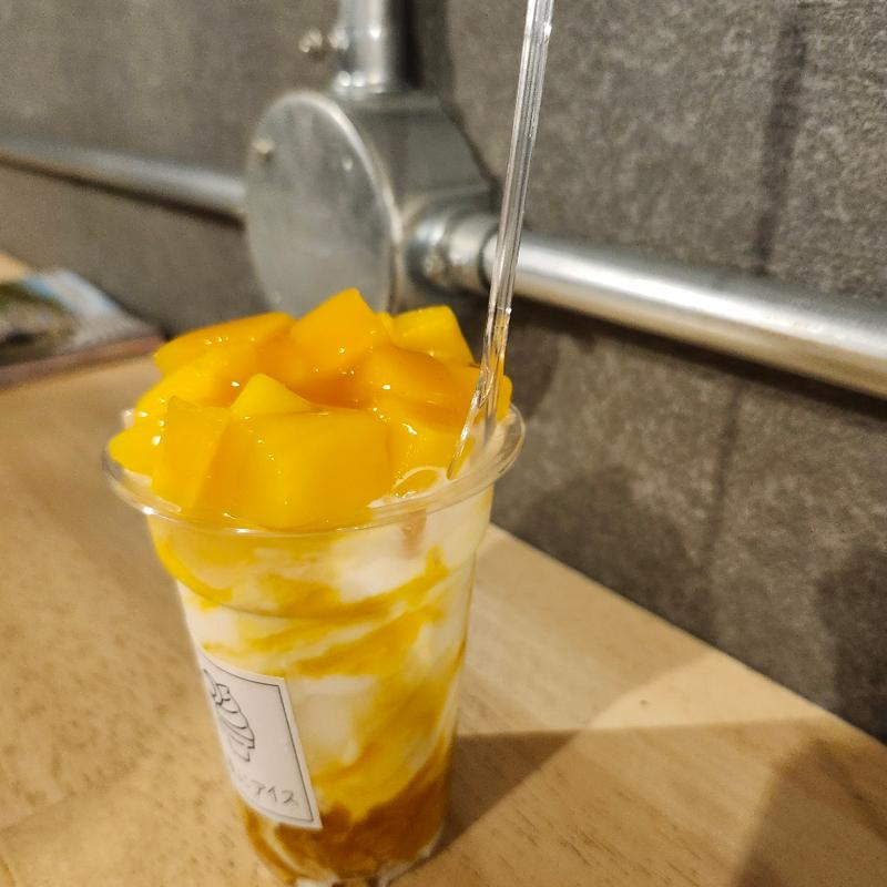 マンゴーナタデココ(夜風にアイス 那覇店)