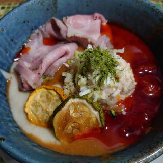 冷たい濃厚トマト味噌ラーメン