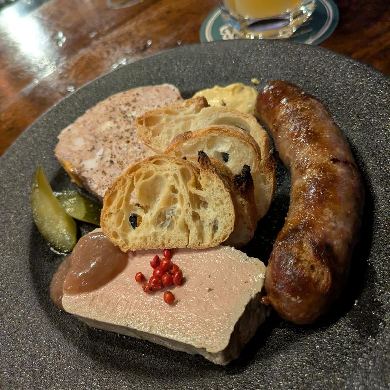 自家製シャルキトリー盛り合わせ(VAPEUR)