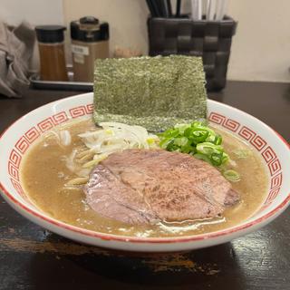 特濃煮干し豚骨