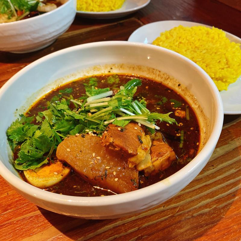 角煮スープカレー(札幌スープカレー YellowSpice（銀座イエロースパイス）)