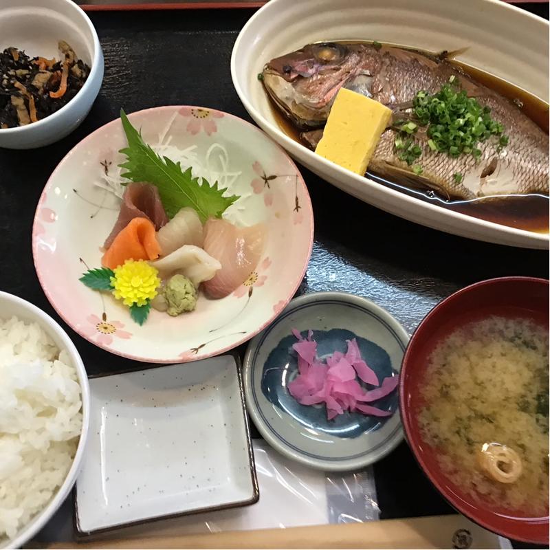 煮魚定食(海鮮どんや とびしま 鶴岡店)