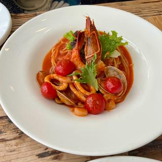 新鮮魚介のペスカトーレスパゲッティ