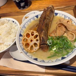 炙りスペアリブの豚汁
