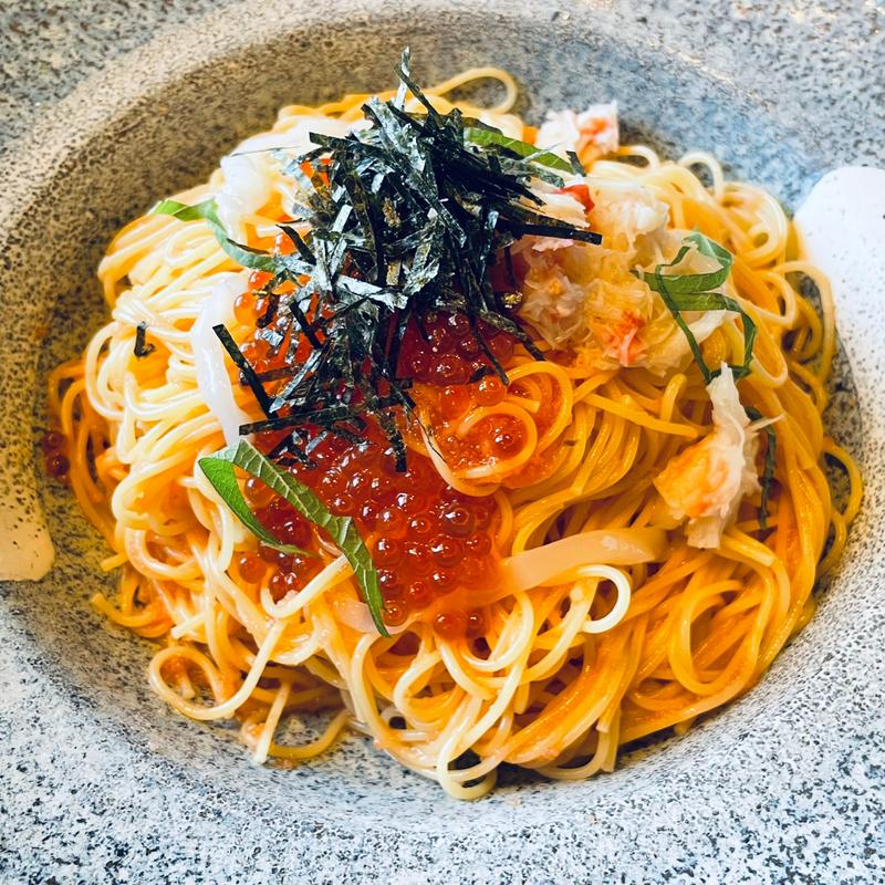 冷製カッペリーニ  こぼれるいくらと本ズワイガニの明太子ソース(ジョリーパスタ 松本なぎさ店)