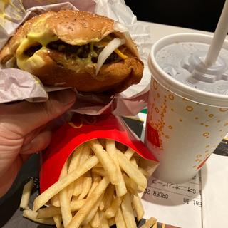炙り醤油風ダブル肉厚ビーフセット