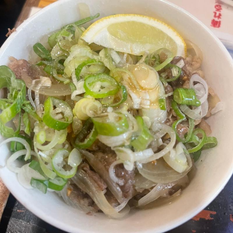 あかね風塩牛丼(武州うどんあかね&みどりダイニング)