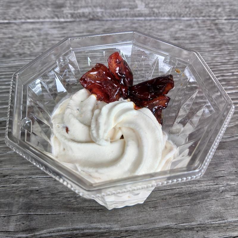 盛岡焼きりんごソフトクリーム(南部マルシェ ぞっこん広場)