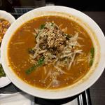 赤味噌担々麺
