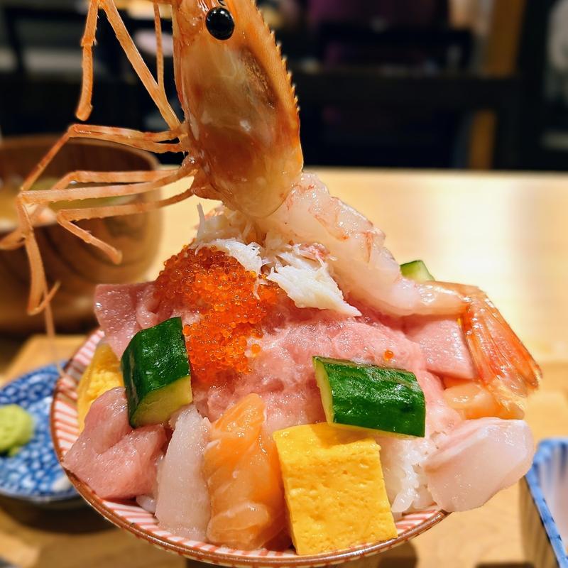 究極の海鮮丼 カニ味噌汁(俺の魚を食ってみろ!! 西新宿店)