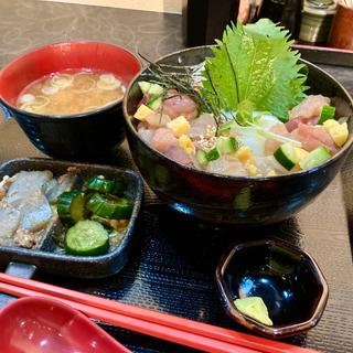 ちらし海鮮丼