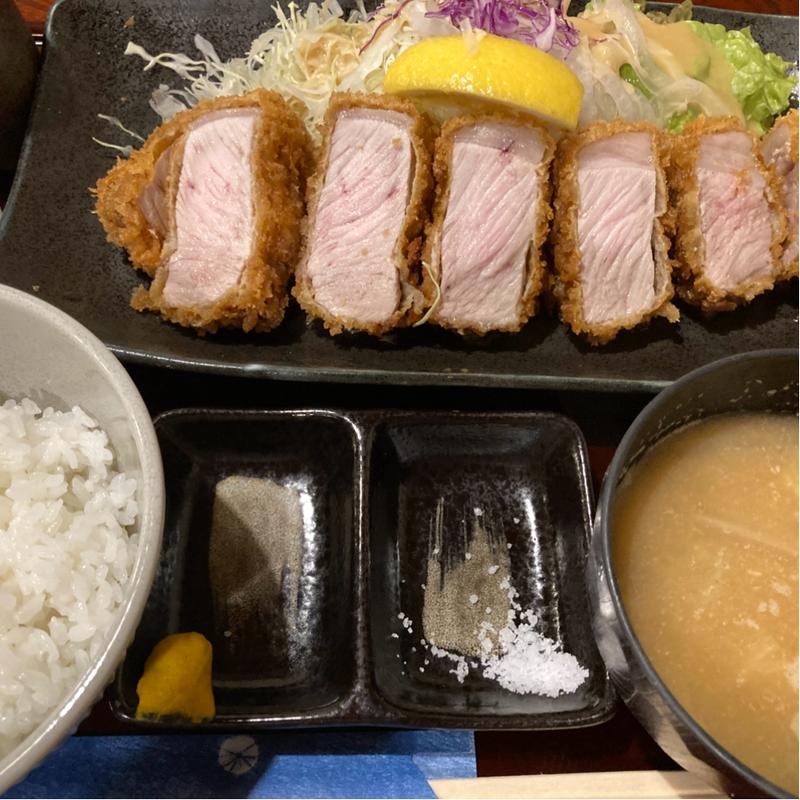 ロースカツ定食(丸一食堂 )