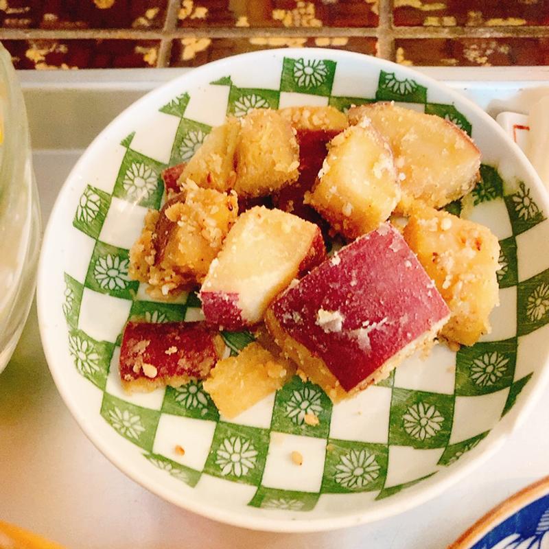 サツマイモの胡麻和え（小春カフェ）(小春カフェ )
