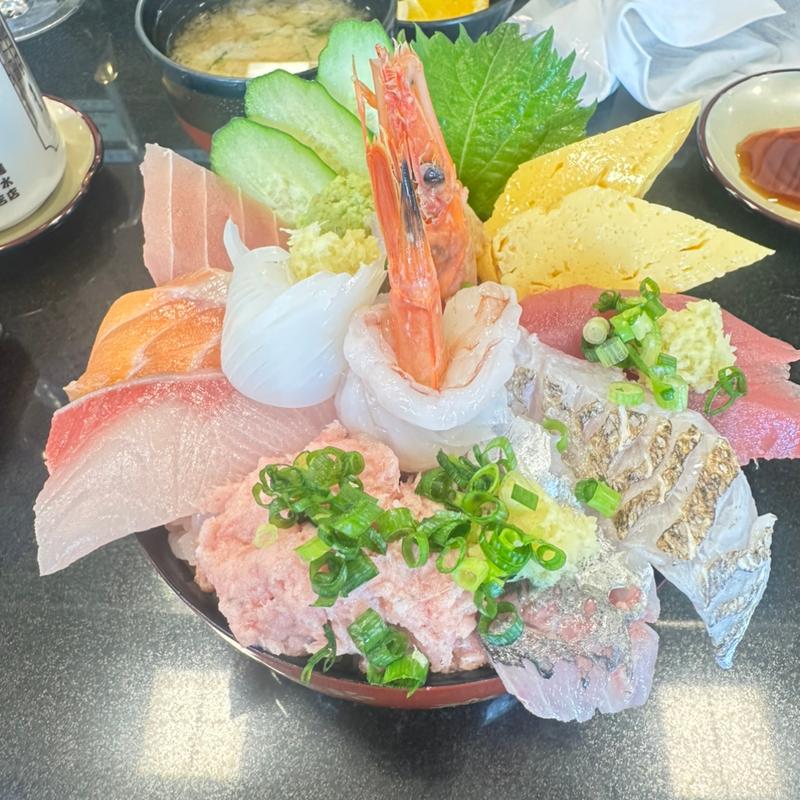 日替り丼(独楽寿司 めじろ台店)