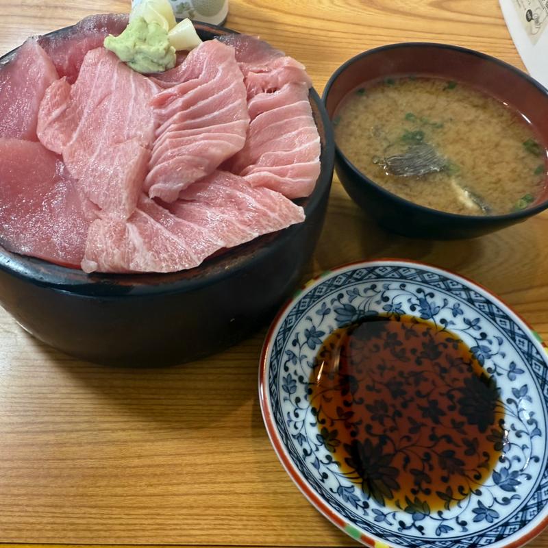 大トロ、赤身丼大盛(大和水産 三河島店 （ダイワスイサン）)