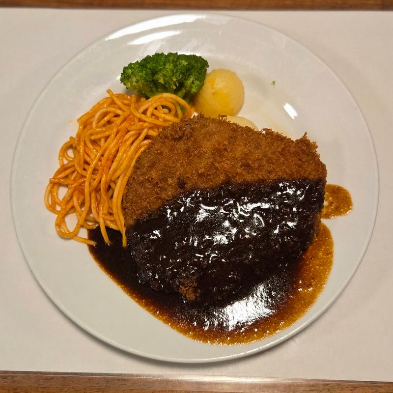 ビーフカツレツ(欧風料理　もん )