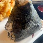 梅ひじきおにぎり