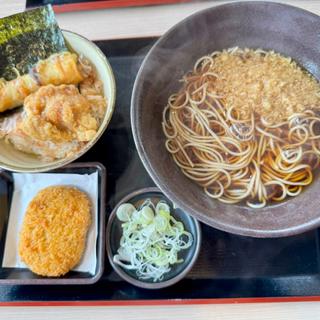特ランチ　唐揚げのり弁