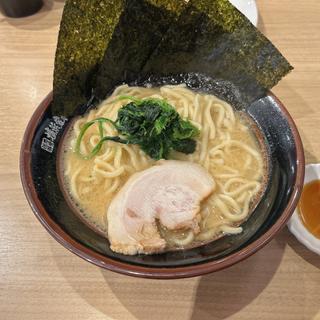 (横浜家系ラーメン 大黒家 甲府南店)