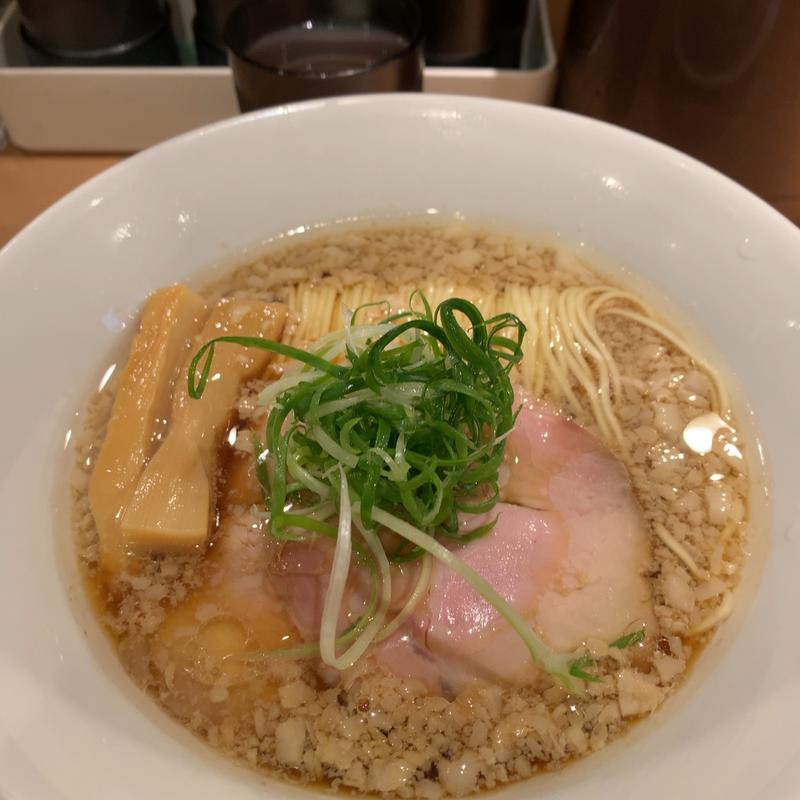 背脂醤油らぁ麺(麺処しのぶ)