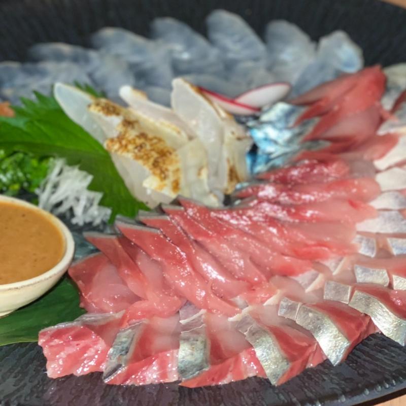 ブリ　刺身(なきざかな 新宿店)