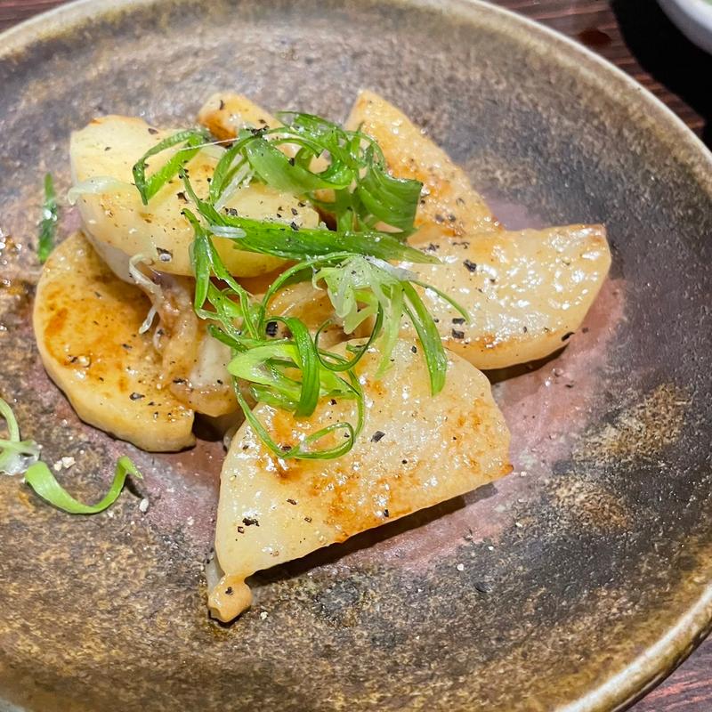 山芋バター焼き(居酒屋 さかちゃん)