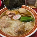 特製ワンタン麺