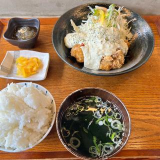 チキン南蛮定食(はこざき駅前食堂)