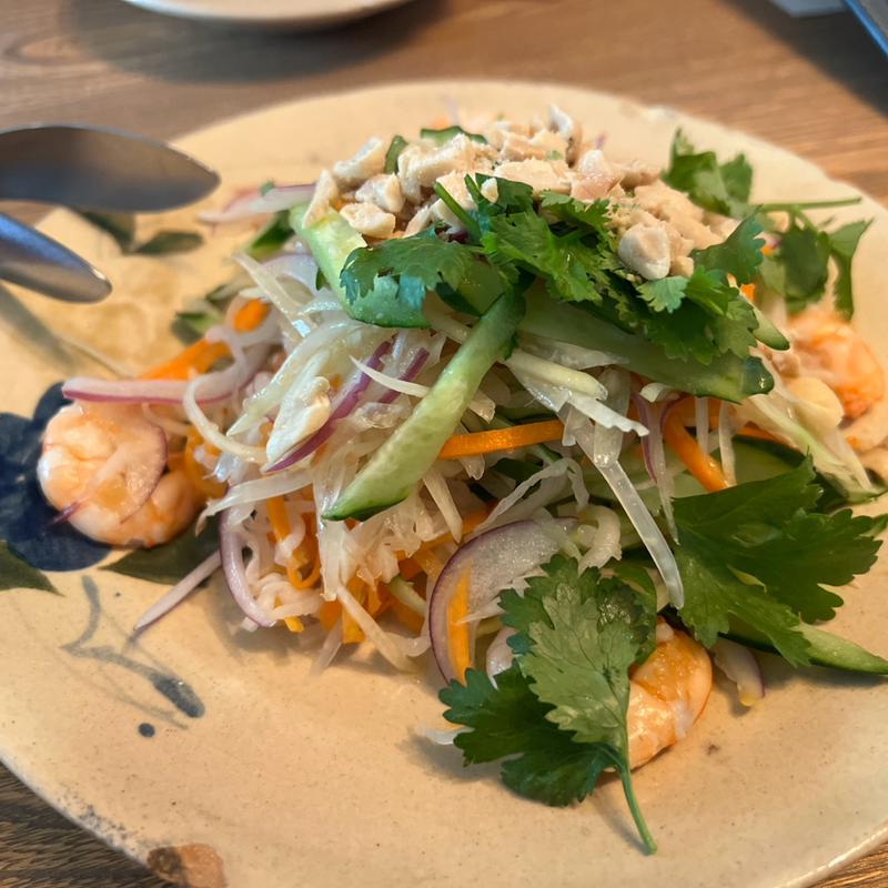 青パパイヤと海老のサラダ(ラトリエ ドゥ スタンドバインミー)