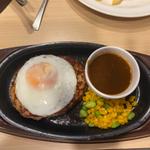 鉄板目玉ハンバーグ