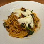 北海道モッツァレラチーズとほうれん草のミートソース(イタリアンダイニング DoNA 経堂コルティ店)