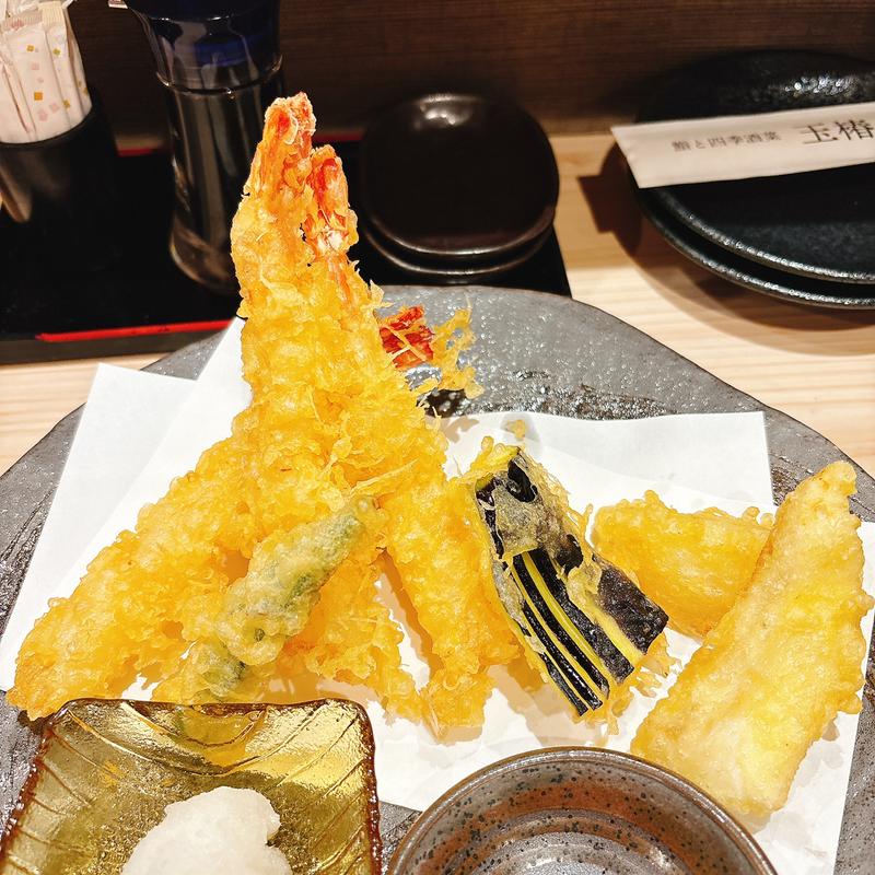 天ぷら盛り合わせ(鮨と四季酒肴 玉椿)