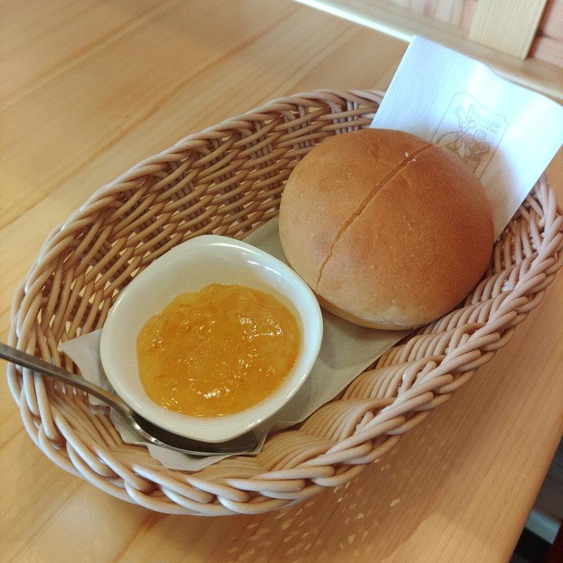 ローブパンと瀬戸内レモンマーマレード(コメダ珈琲店 一関中里店)