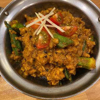 オクラ入りキーマカレー