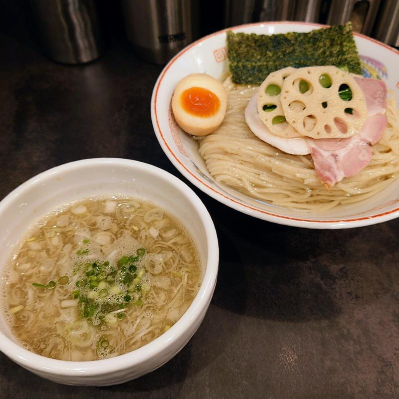 昆布水の煮干つけ麺(西永福の煮干箱)