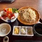 海鮮丼とざるそば