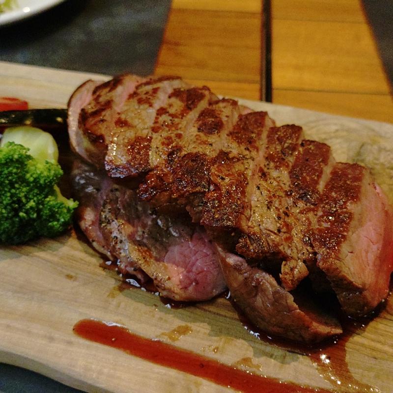 赤身肉(筋肉食堂 銀座コリドー店
)