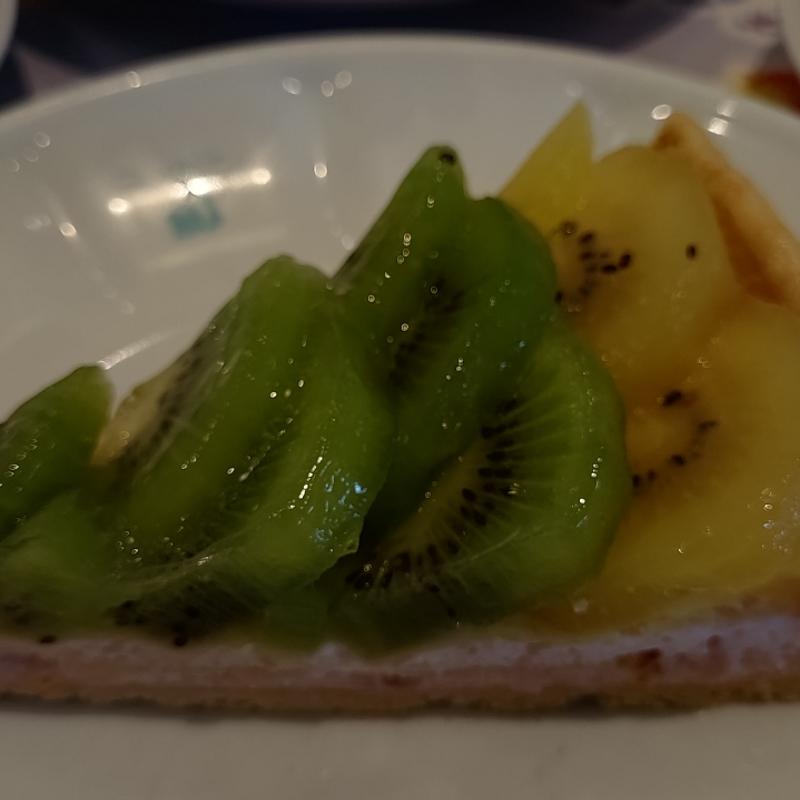 キウイフルーツのタルト(キルフェボン グランメゾン銀座)