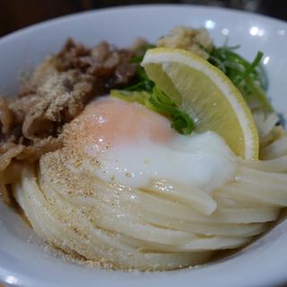 肉玉ぶっかけ(空飛ぶうどん やまぶき家)