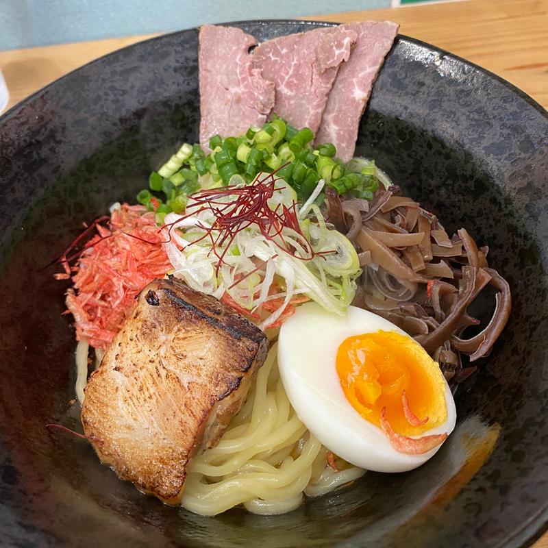 壱岐牛ローストビーフえび醤油そば(博多油そば151 油そば専門店)