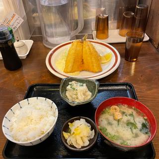 アジフライ定食(アジフライセンターおむこさん)