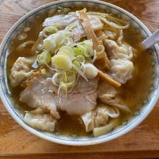 ワンタン麺