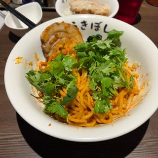 汁なし担々麺＋パクチー